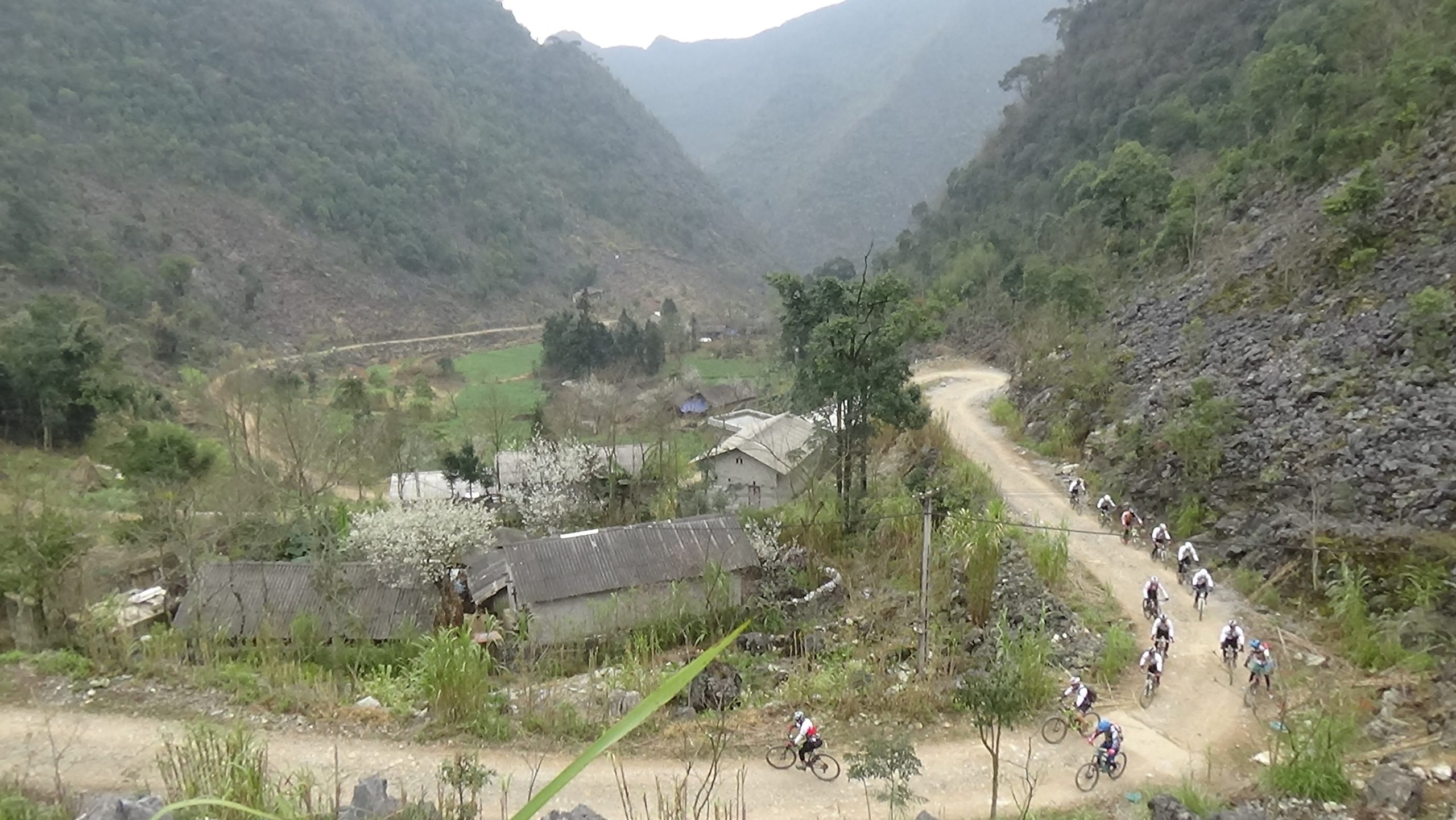 4 Days Sapa Cycling To Y Ty -Bac Ha - Hanoi